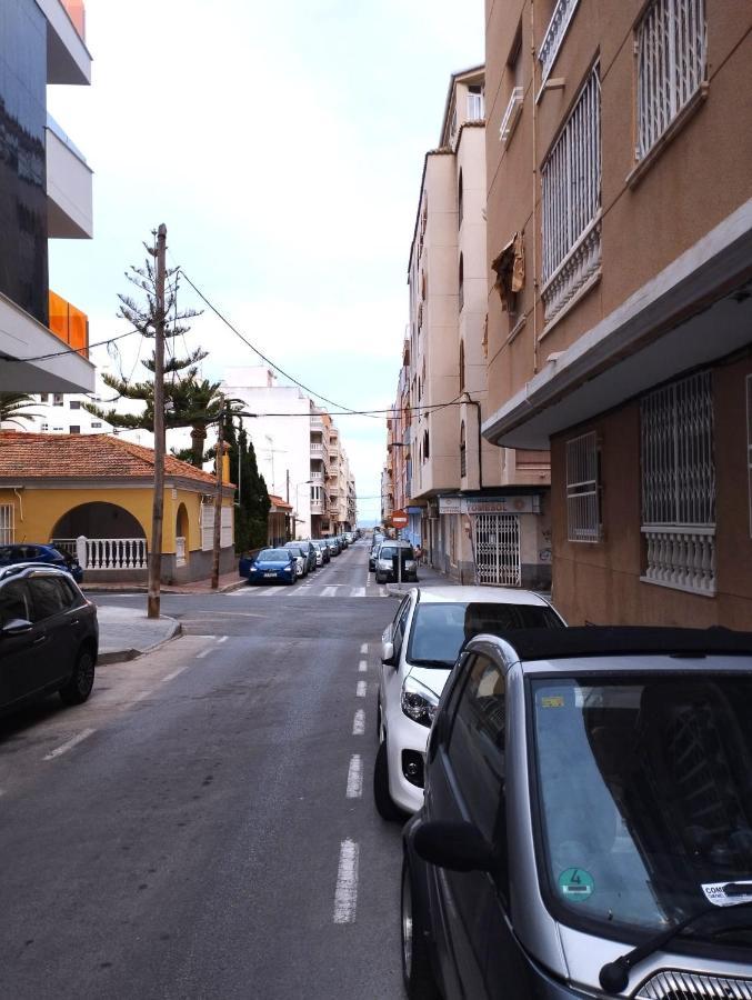Modern Apartment 3Mins Walk To Playa Del Cura Beach 또레비에하 외부 사진